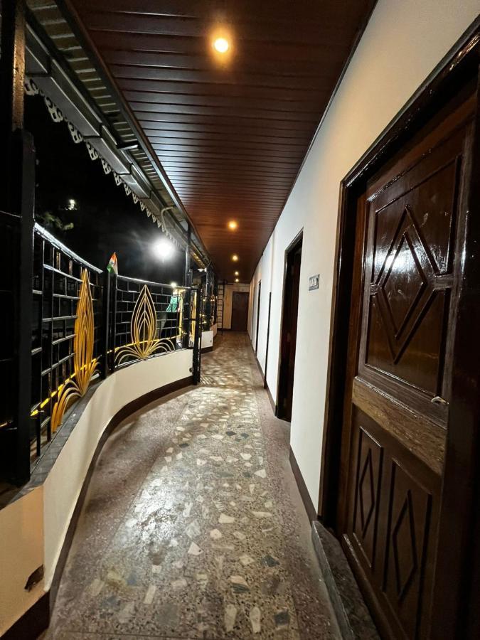 Goroomgo Kasturi Palace Darjeeling ดาร์จีลิง ภายนอก รูปภาพ